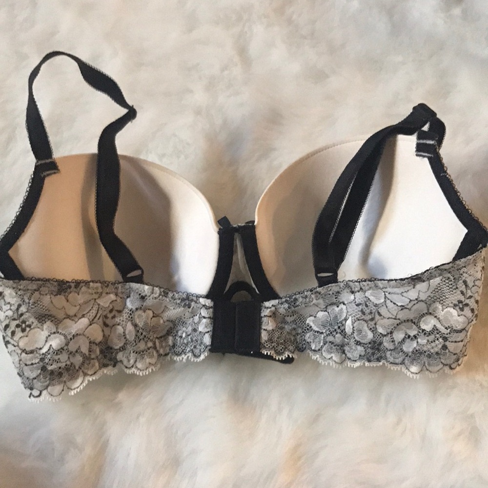 Bra - Picture 2 of 4